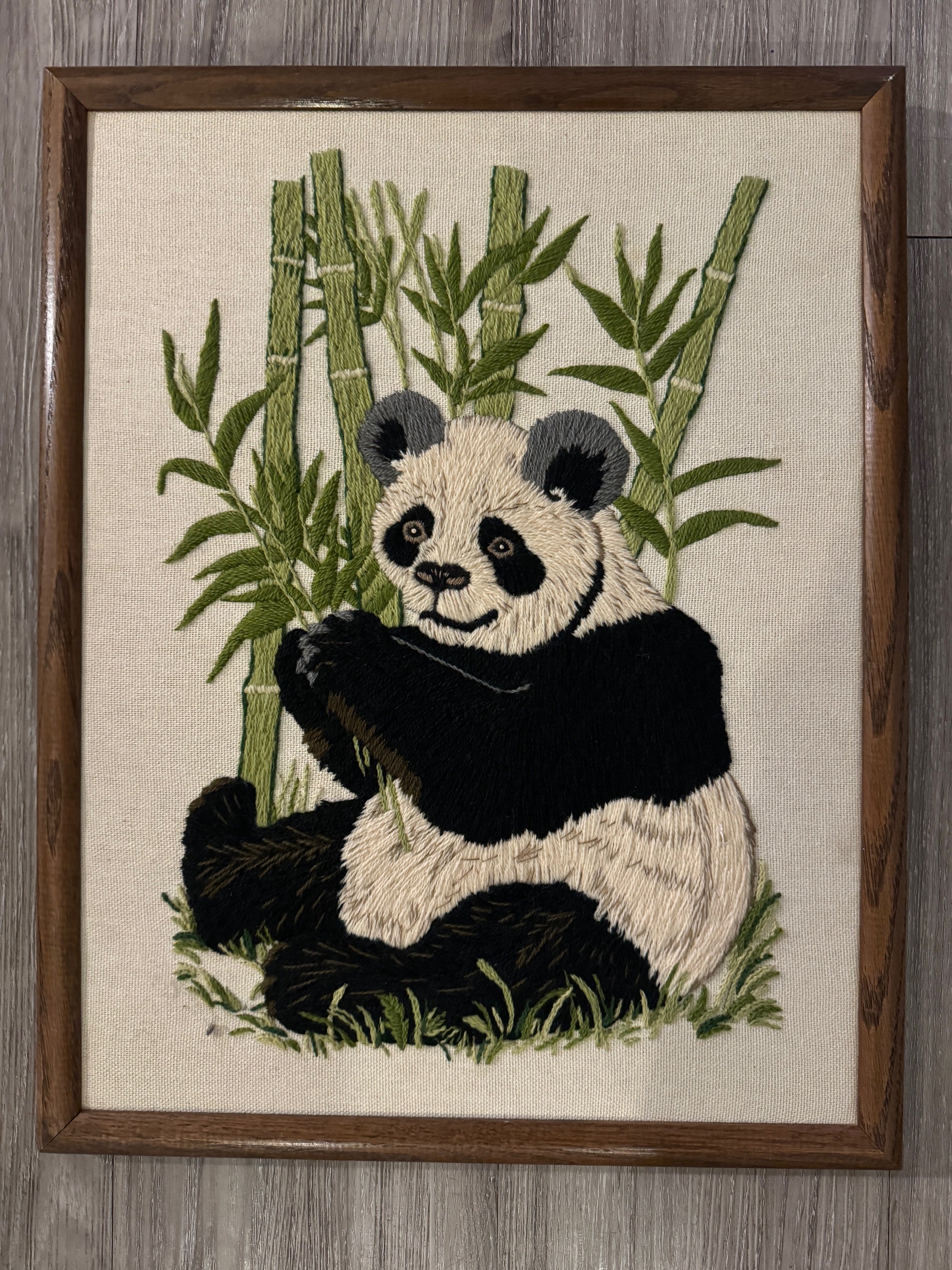 SUITS TV Series S03E11 Set of Panda Embroidery Prop from Mike Ross Apartment